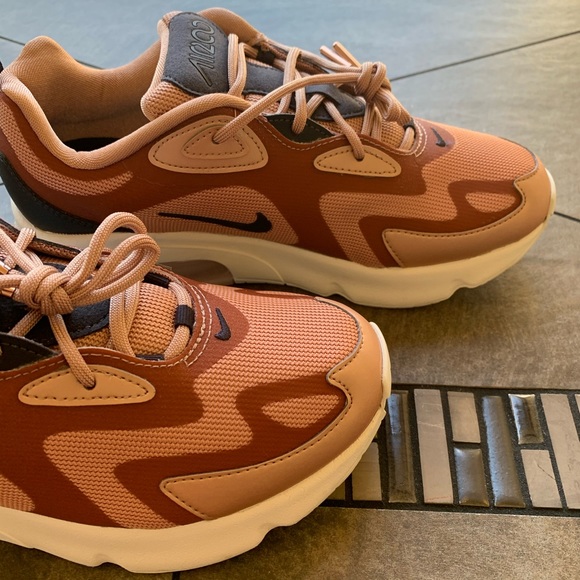 nike air max 200 • BRAND NEW • NEVER WORN - Picture 7 of 16